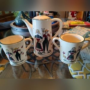 Vintage Set of Pennsylvania Dutch Folk Art Pitcher w/ Lid, creamer and sugar bow